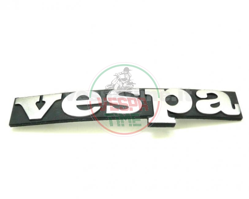 Schriftzug Beinschild vorne „VESPA“ Lochabstand 55mm, für PK/XL