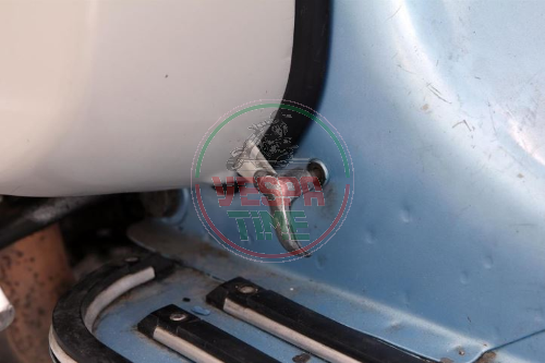 Gepäckfachseite rechts Vespa PX/PE ohne Blinker - externer Haken