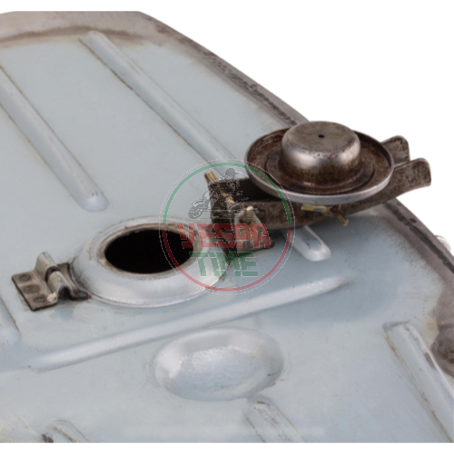 Larger XL 7.5 litre tank for Vespa 50, SPECIAL, 90/125 Primavera/ET3