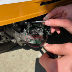 SIP tool for assembling Vespa gear selector clamps
