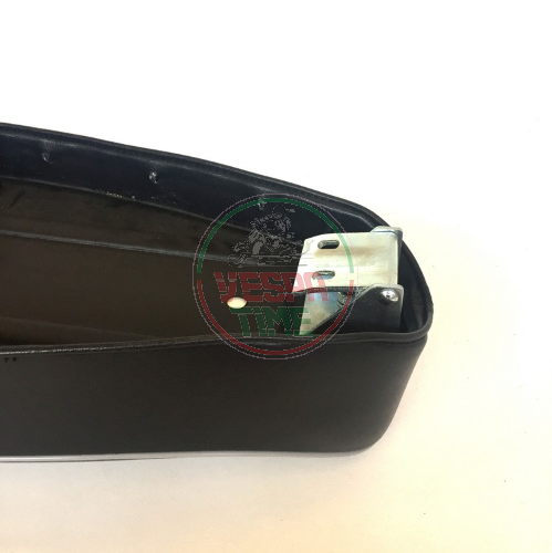 NISA "Replica" Sattel für Vespa 125 Primavera, dunkelblau, Blechunterseite, Öffnung mit Hebel